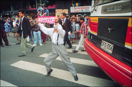 Traffic-mime-Bogota.-c.-1996